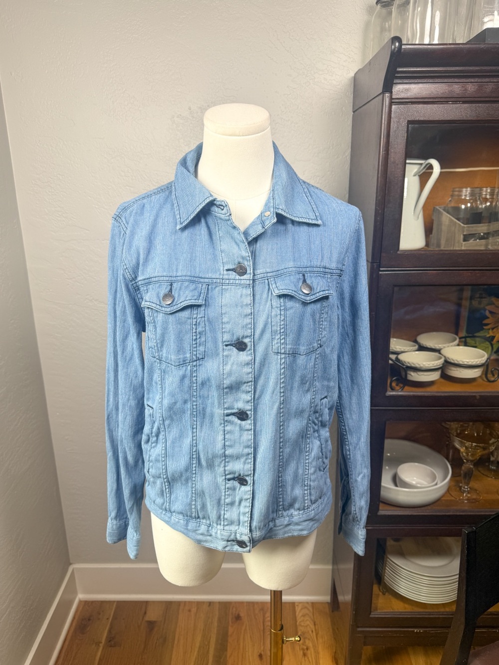 Faherty Light Wash 100% Cotton Denim Jacket Size S